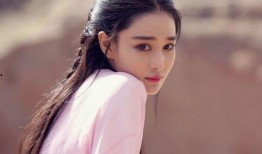 娱乐圈八卦最新爆料图片,神秘恋情曝光，当红明星竟与素人牵手？